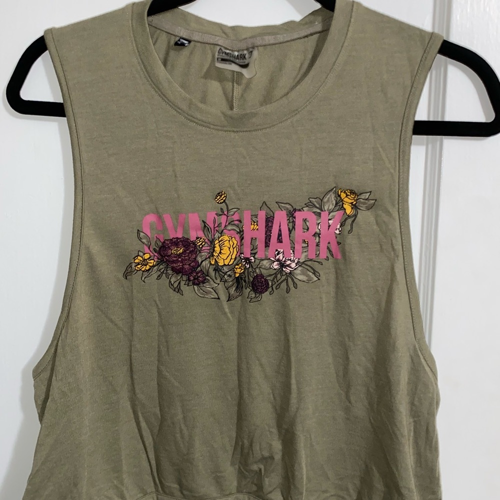 Gymshark cropped muscle tank